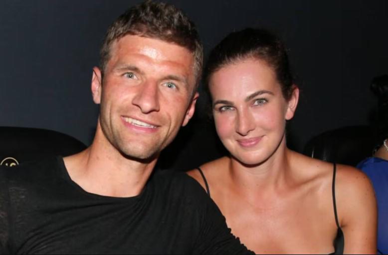 Thomas Muller rompe con su esposa tras 17 años juntos: se reveló el motivo
