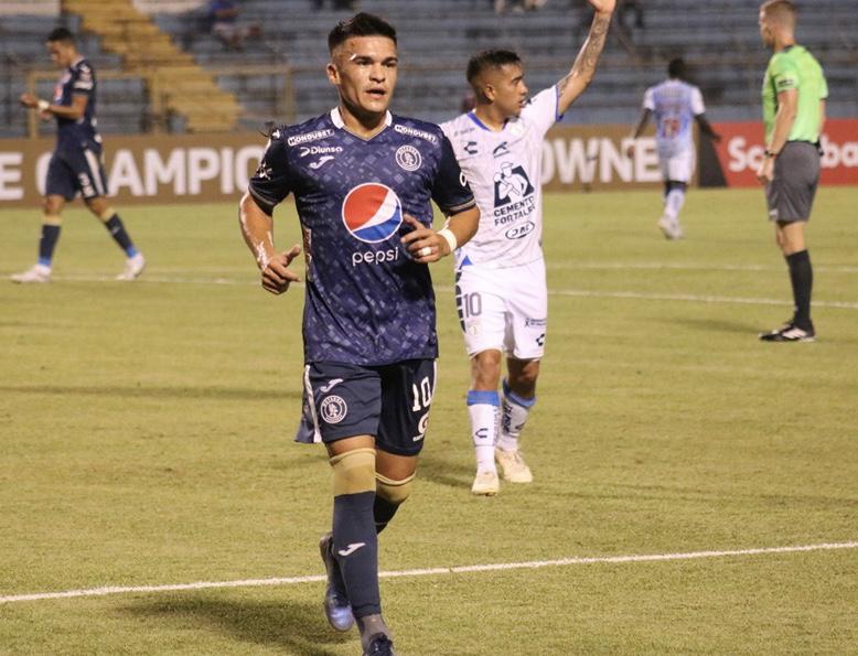 FICHAJES: Cuatro bajas en Motagua y ‘sonsacan’ al Chino López, Olancho FC quiere a delantero legionario y el futuro de Michaell Chirinos