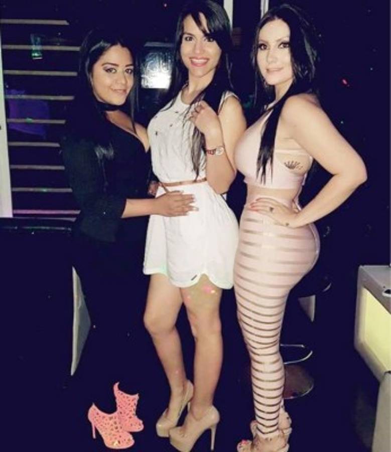 ¡UN ESPECTÁCULO! Así es Natalia Villars, la bomba sexy de la radio en Honduras