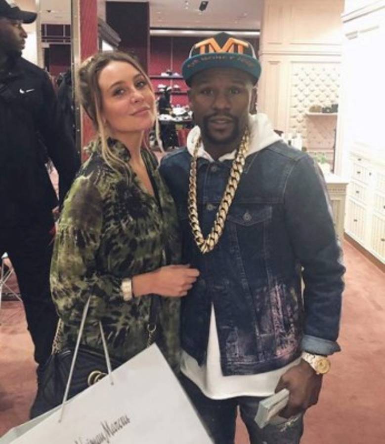 Yasmila Mendeguía, la nueva conquista que tendría Floyd Mayweather... ¡y que besó a Maluma!