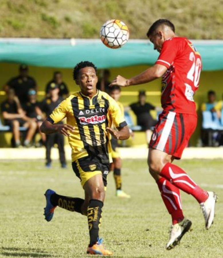 RUMORES/FICHAJES: Real España da sus bajas y Olimpia con uno en la mira