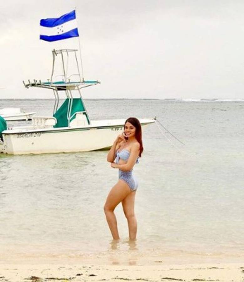 ¡Qué calor! Así fueron las vacaciones de verano de Sirey Morán, la sexy seguidora de Real España