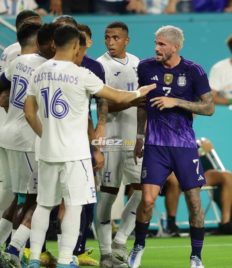NO SE VIO EN TV del Argentina-Honduras: La bronca entre De Paul y Deiby, las selfies de Denil Maladonado y la petición a Messi con el Barcelona