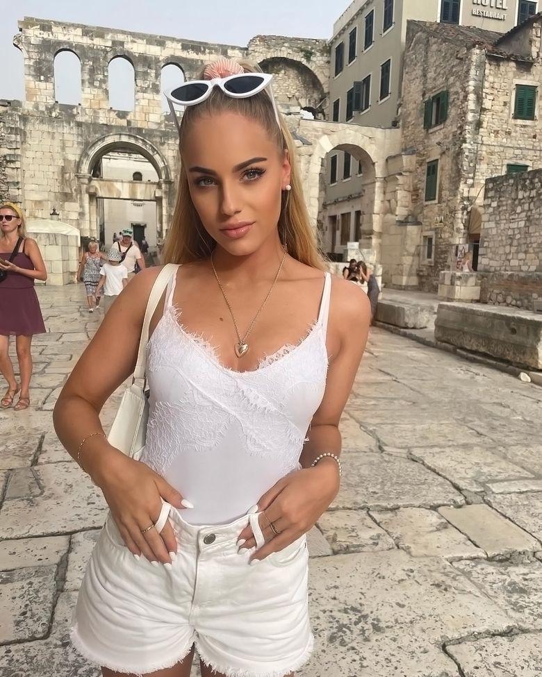 Futbolista que fue inspirada por Cristiano Ronaldo estalla y asegura que no le gusta que la llamen sexy: “Sólo se fijan en mi aspecto”