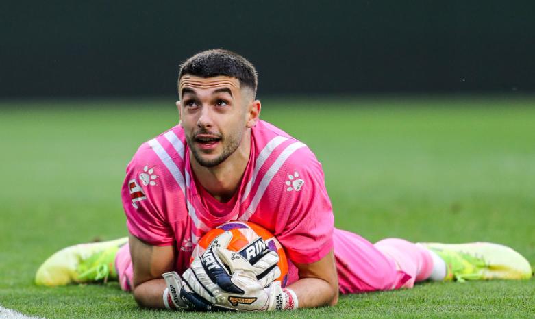 Joan García es uno de los favoritos para reforzar la portería del Barcelona.