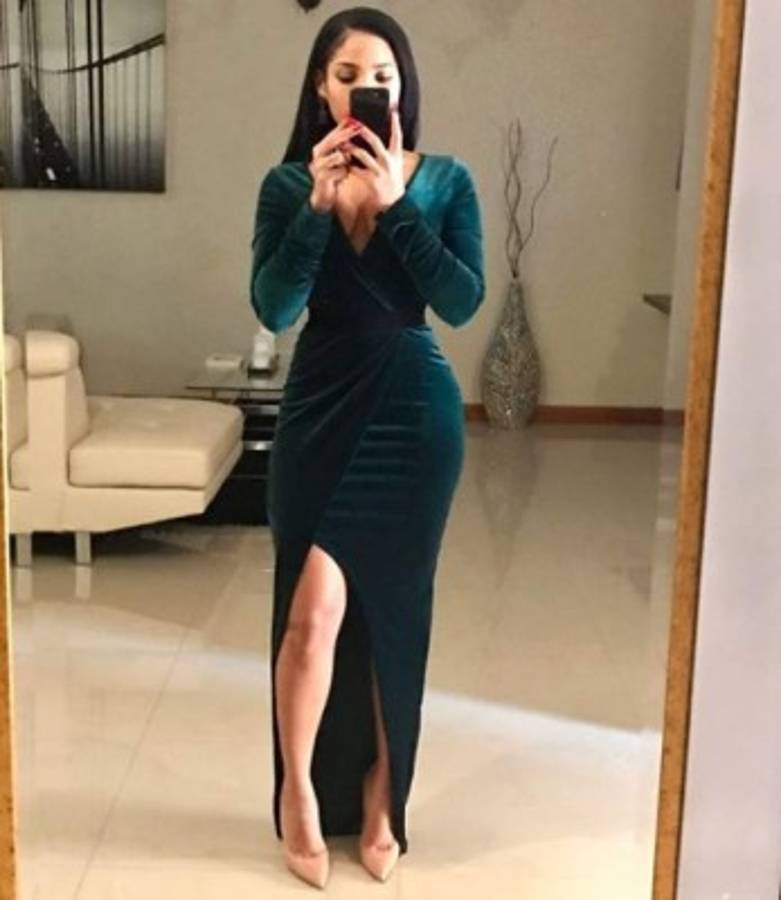 ¡Qué atrevida! El explosivo disfraz de la novia de Usain Bolt en el carnaval de Jamaica