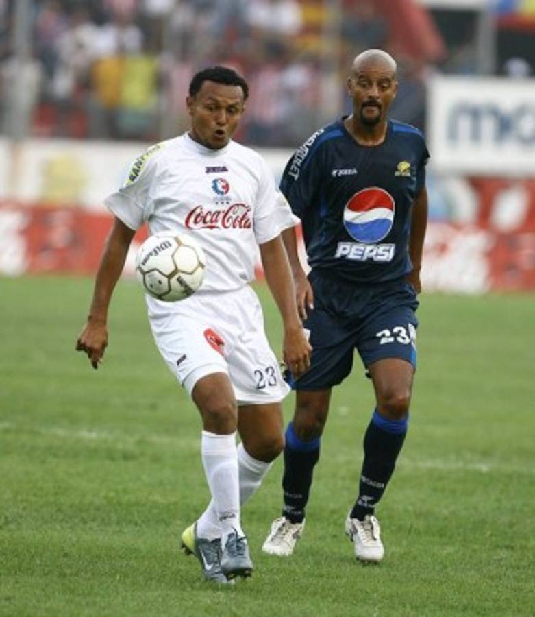 ¡Con un brasileño! Fabio de Souza y su 11 ideal de Olimpia que le gustaría dirigir