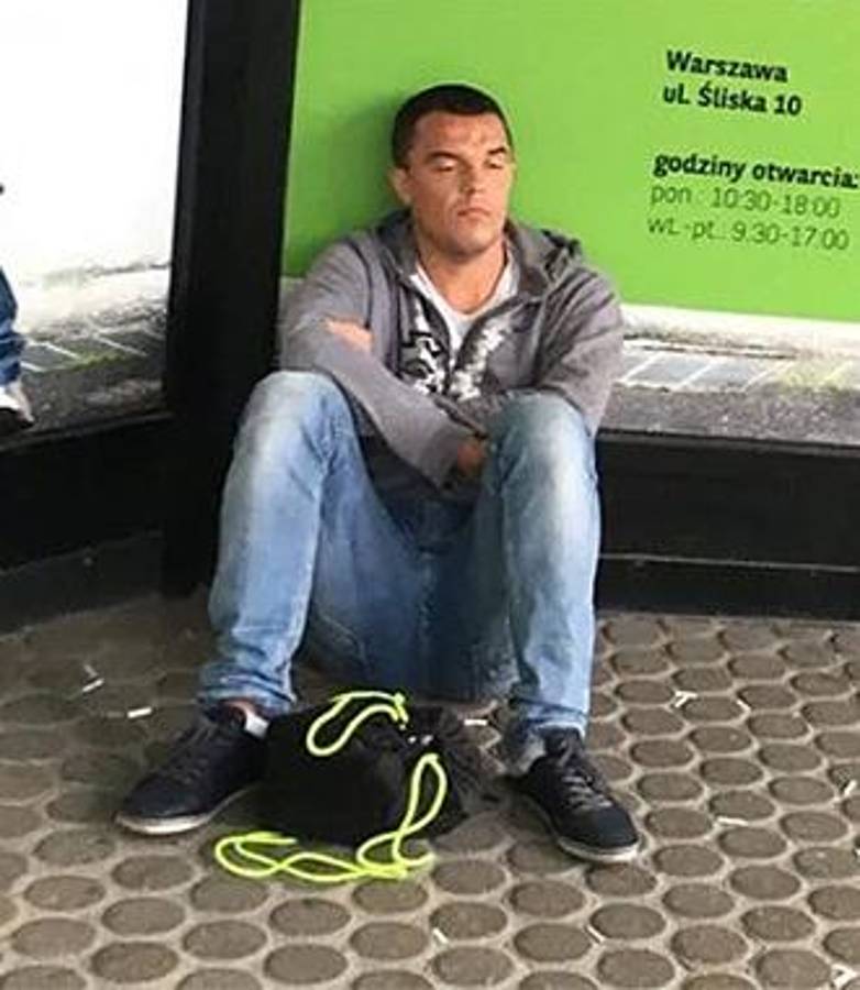 Era mejor que Lewandowski, el Chelsea de Mourinho le ofreció contrato, pero terminó borracho en las calles de Polonia