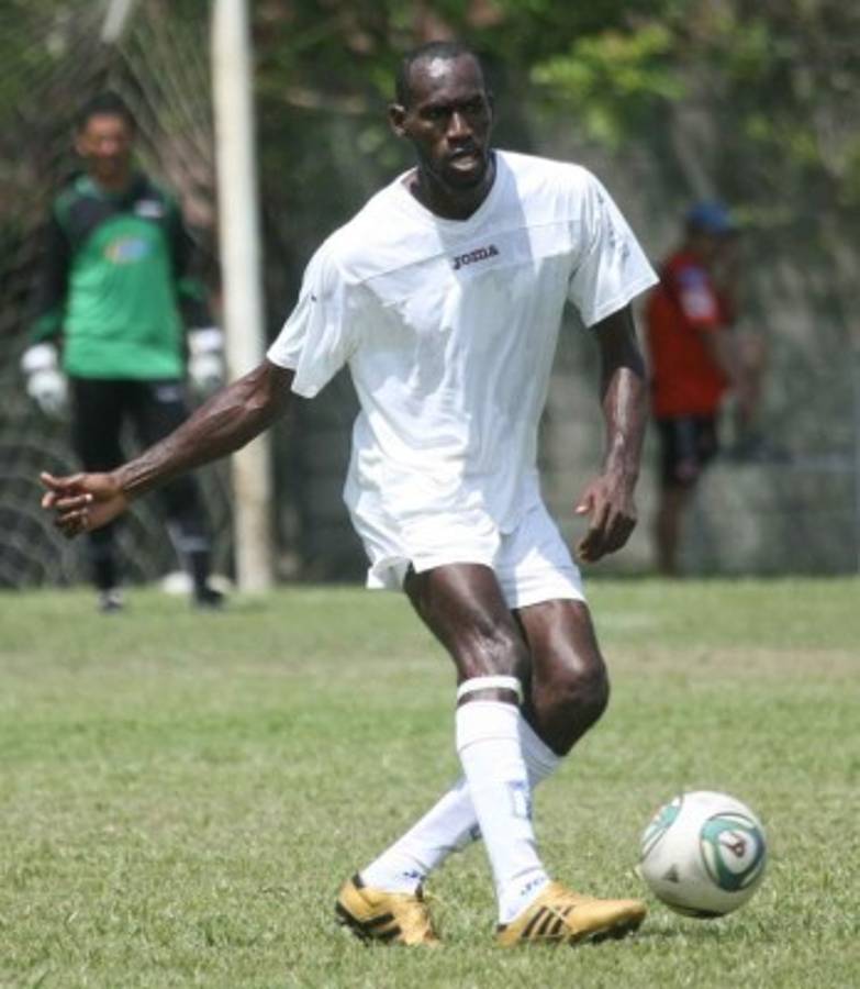 ¡ENORME! Los futbolistas que hizo debutar en Liga Nacional Héctor Vargas
