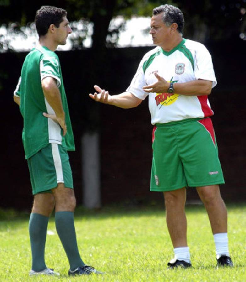 Juan de Dios Castillo, y su carrera en Honduras.