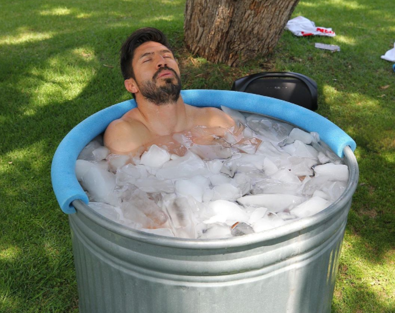 Se retiró Oribe Peralta: revelaron la fortuna del ‘Cepillo’, era el mejor pagado en Chivas y quién es la mujer que lo conquistó