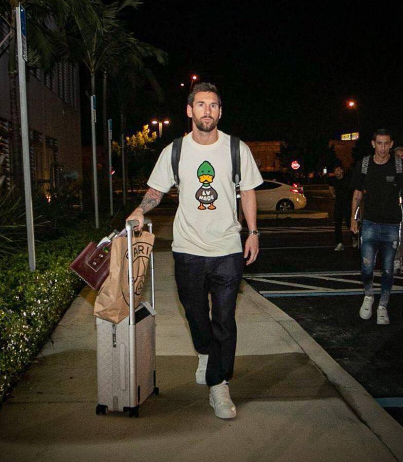 ¿Cuánto cuesta? Así es la camiseta ‘‘súper exclusiva’’ que lució Messi para sumarse a la selección argentina previo al partido contra Honduras