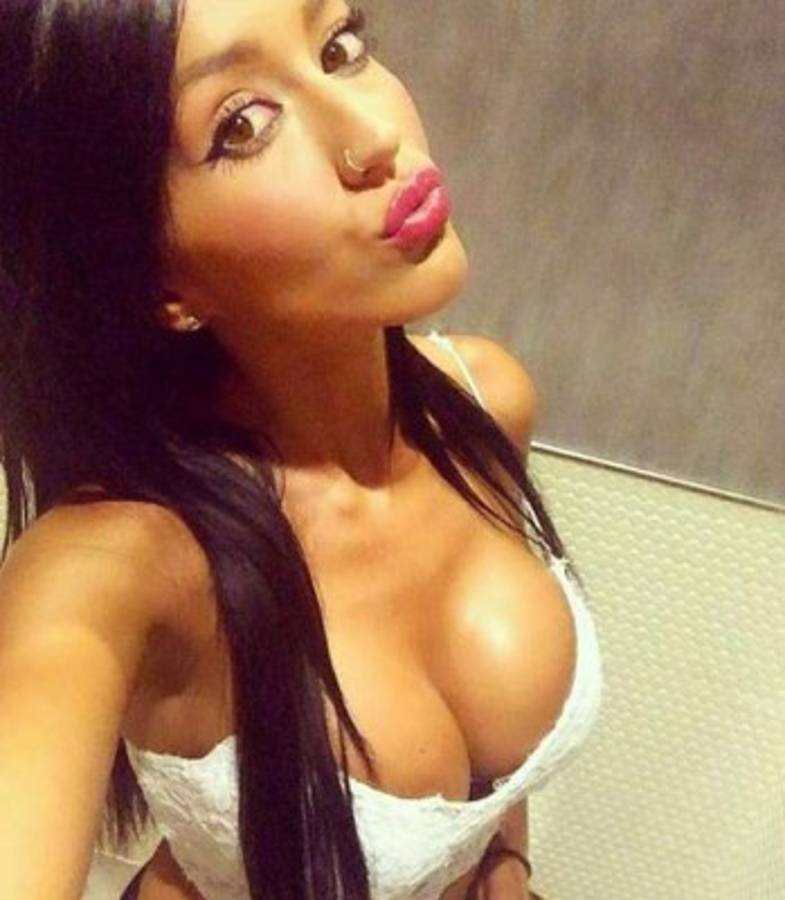 Aurah Ruiz, la novia de Jesé Rodríguez, publica polémicos Whatsapps para el jugador