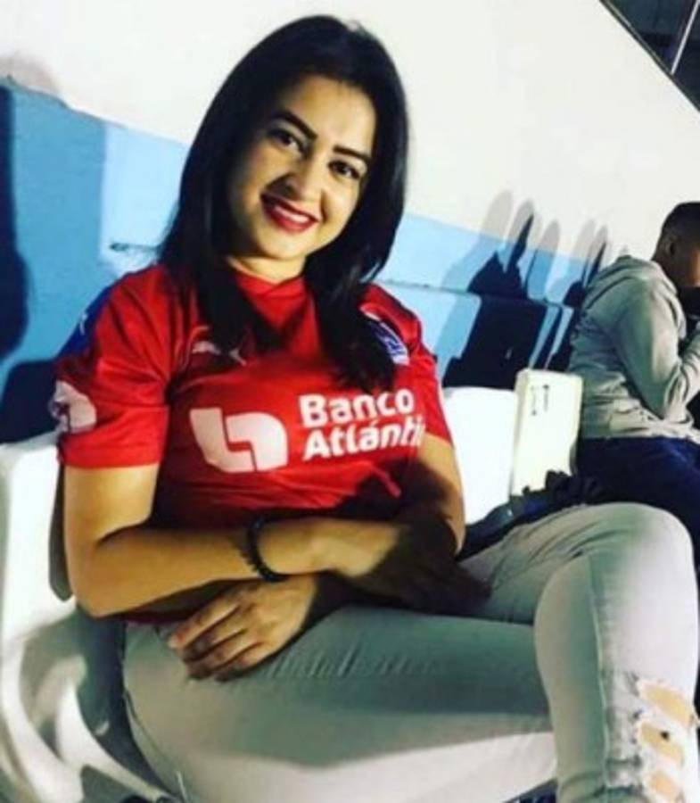 Fotos: Las hermosas novias y esposas de los jugadores del Olimpia