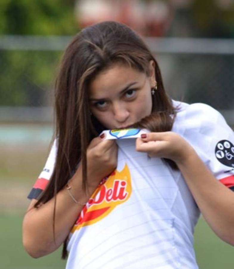 Buenas noticias: así fue encontrada con vida Sharon Santa Cruz, promesa del fútbol femenino en Guatemala