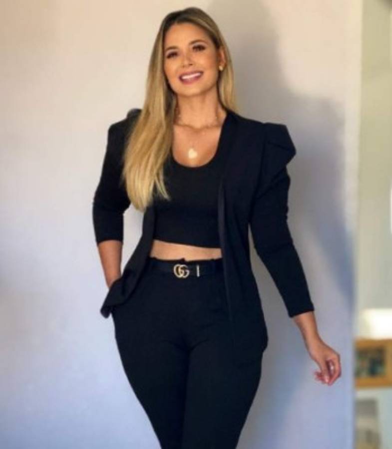 Así es la preciosa periodista deportiva que enamora en Colombia y que intentó imitar a Cristiano Ronaldo
