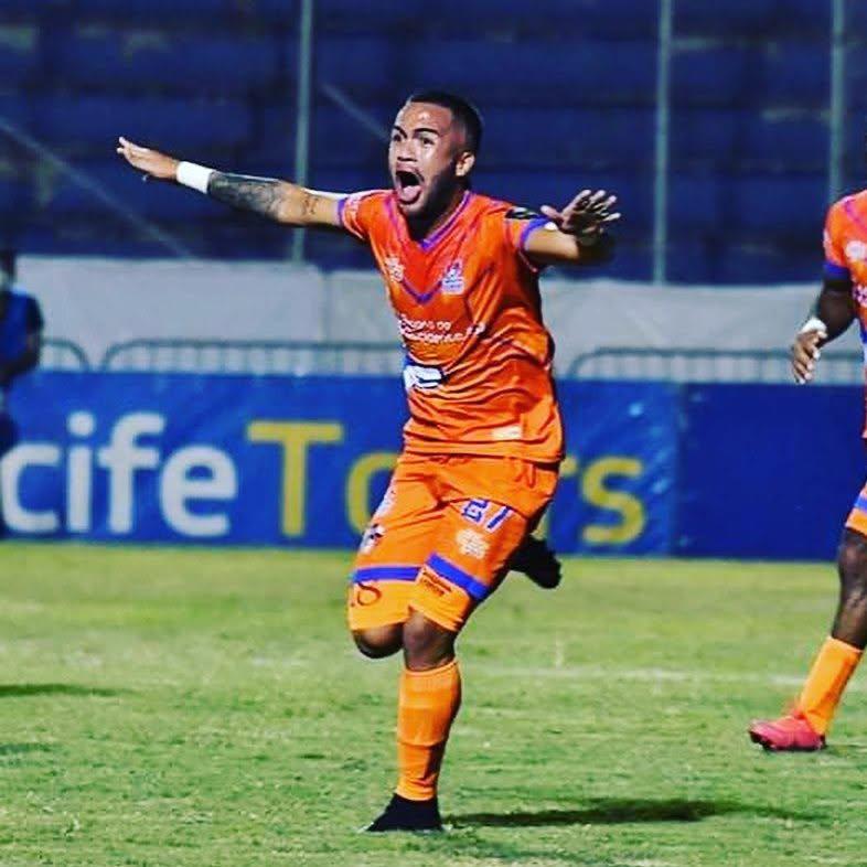 FICHAJES: Alenis Vargas a Liga Top de Europa; Marathón busca sustituto del Chelito
