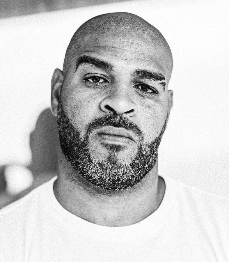 Así es Vila Cruzeiro, la favela más peligrosa de Brasil donde vive Adriano: “Veo a mi padre en cada uno de estos callejones”