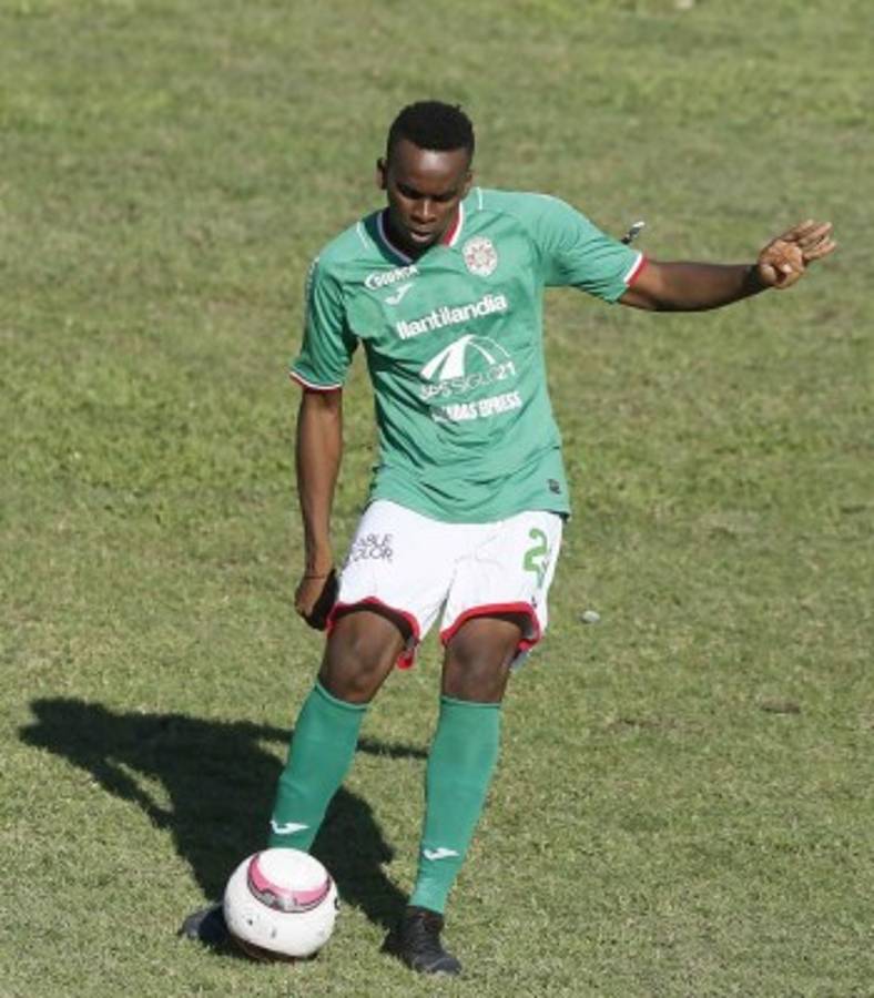 ¡Sin trabajo! La gran cantidad de futbolistas hondureños con calidad y experiencia que no tienen equipo