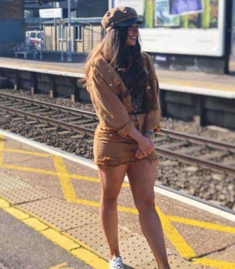 ¡Le filtraron fotos íntimas! La dura pesadilla que vivió Leigh Nicol: 'Ahora entiendo por qué la gente se suicida'