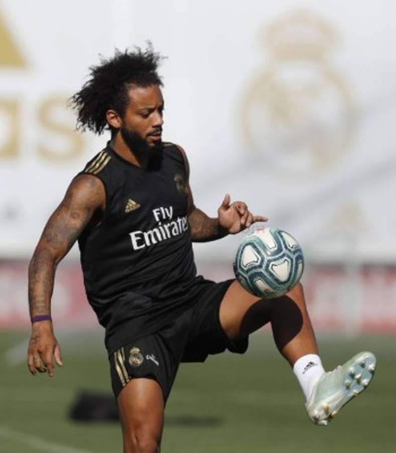 Entrenamiento Real Madrid: El gesto de Marcelo, el dribling de Kubo a Vinicius y la foto entre Keylor y James