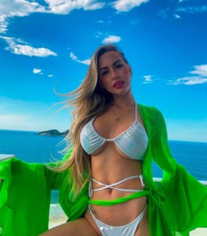 Adriano y su polémico trio amoroso: Fue captado con dos de sus ex novias en un hotel de Brasil