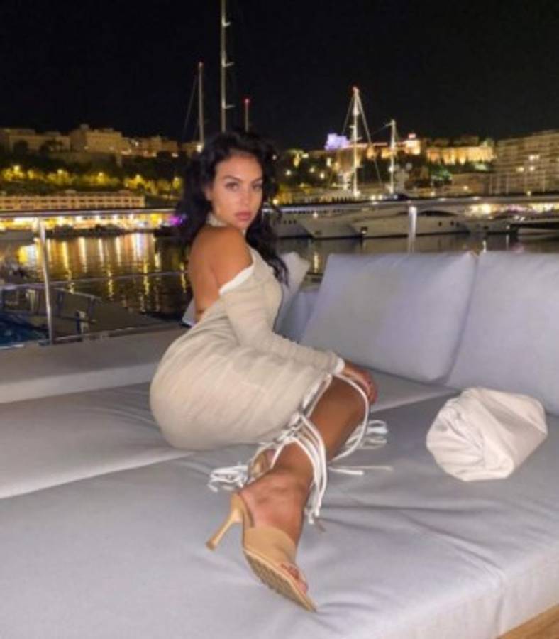 Así es la vida de ricos de Georgina Rodríguez y Cristiano Ronaldo: El sueldo de 'Gio' y sus autos