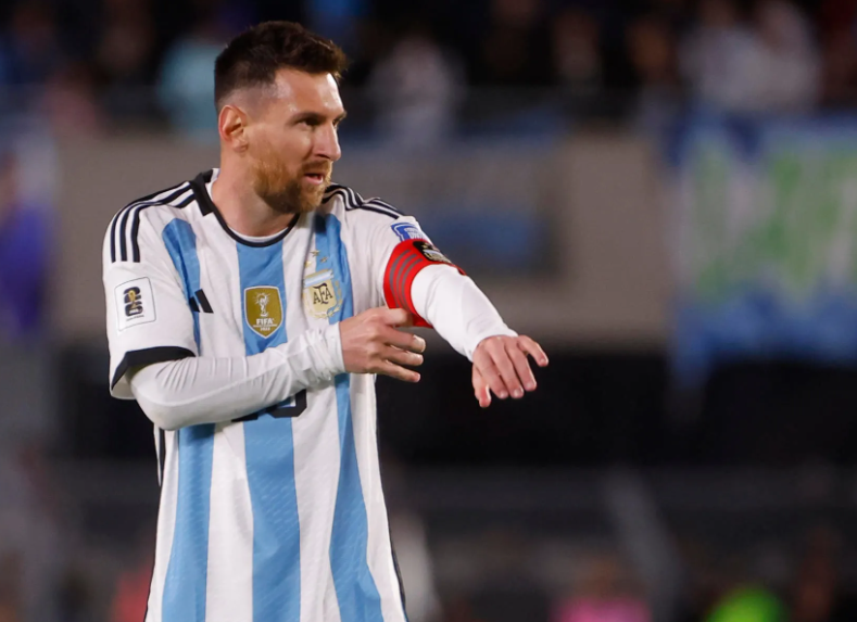 Muñecos, alfileres y hasta espadas de acero: la brujería que hacen en Perú para frenar esta noche a Messi