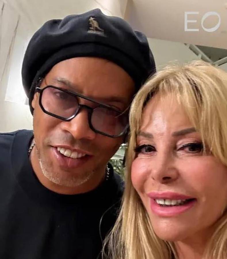 ¿Nueva novia? Así es la modelo de 72 años que fue vinculada con Ronaldinho y revela cómo lo conoció