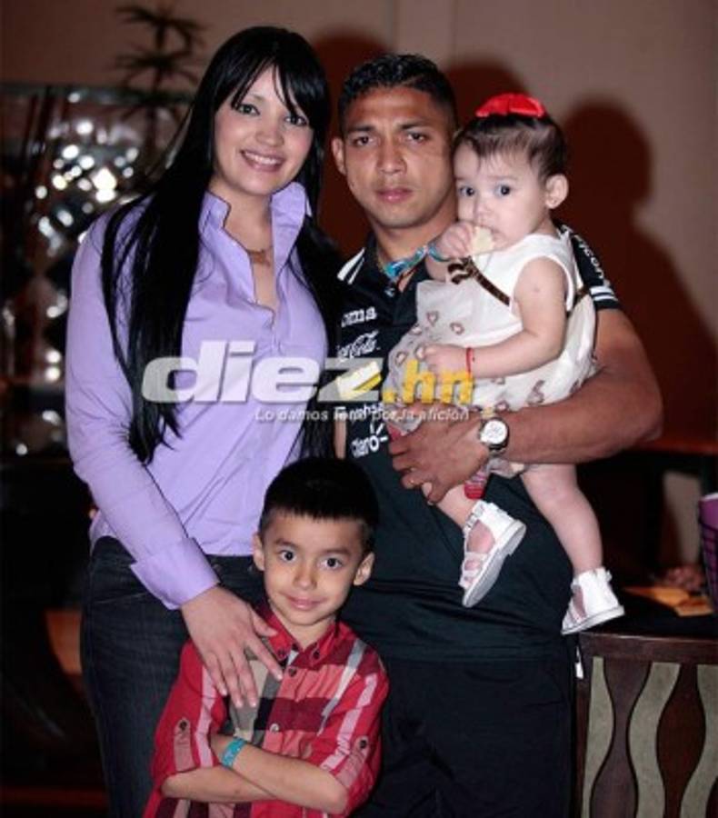 La entrevista de Emilio Izaguirre en 16 fotos