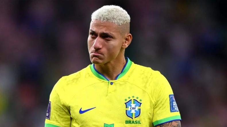 Richarlison todavía no puede superar la eliminación de Brasil en el Mundial de Qatar.