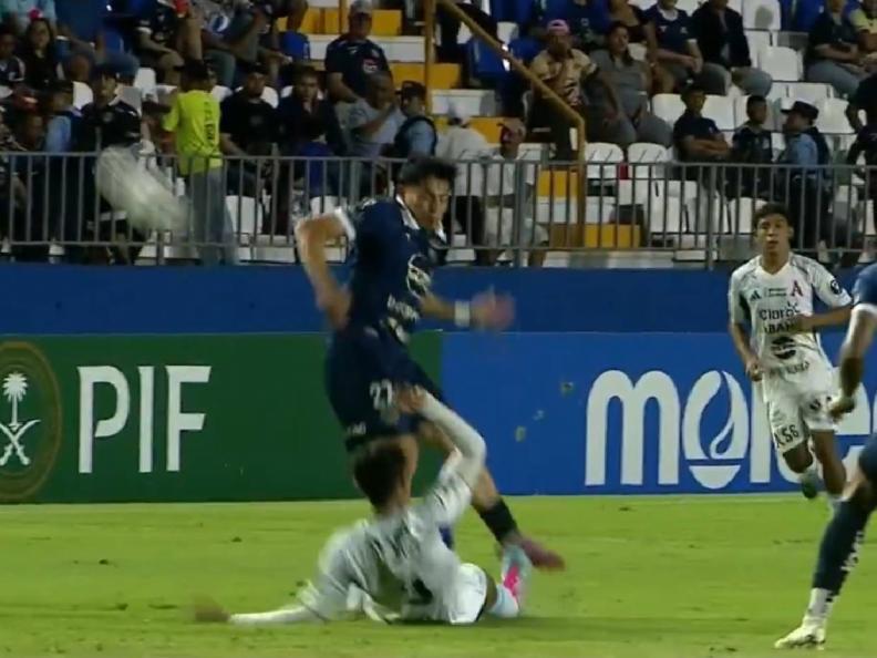 Señalan al culpable del ridículo de Alianza, Motagua se divierte y bronca con el árbitro