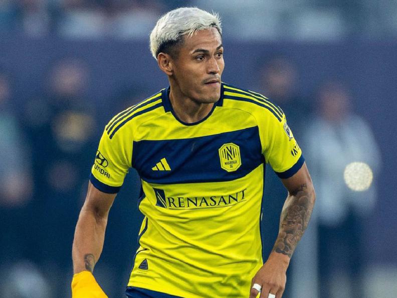 La MLS lo revela: los jugosos salarios que ganan los legionarios hondureños en USA