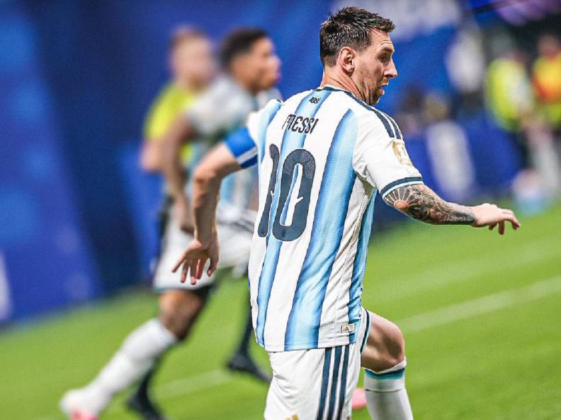 FIFA les concedió el deseo: la denuncia por el árbitro del Inglaterra - Argentina