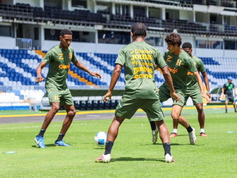 Jugadores de Honduras sufren robo de sus pertenencias y revelan cómo ocurrió todo