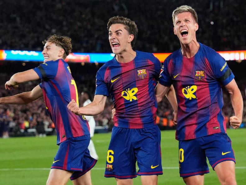 Messi se unió y no hubo pasillo: así celebró Barcelona el bicampeonato en Liga Española