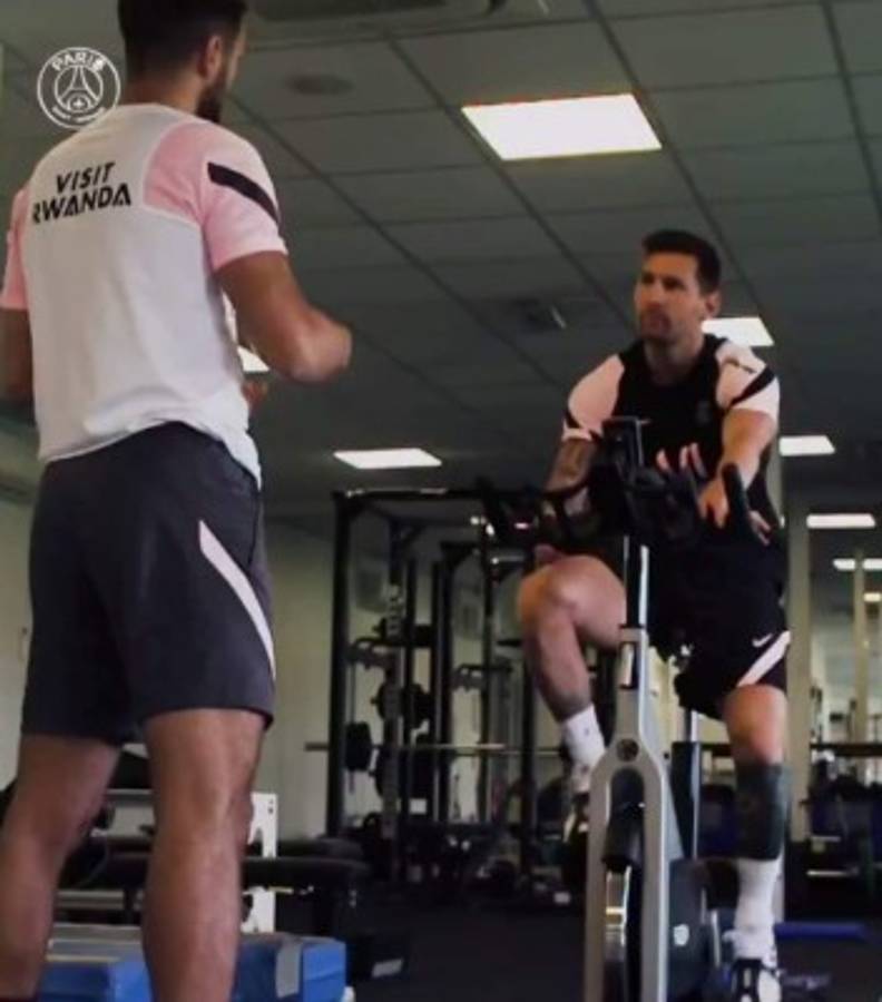 Así fue el primer entrenamiento de Messi en PSG: Su mejor amigo y abrazos con Sergio Ramos