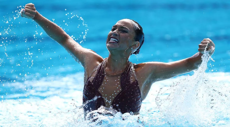 El impactante rescate a la nadadora Anita Álvarez en el Mundial de Natación: su entrenadora le salvó la vida