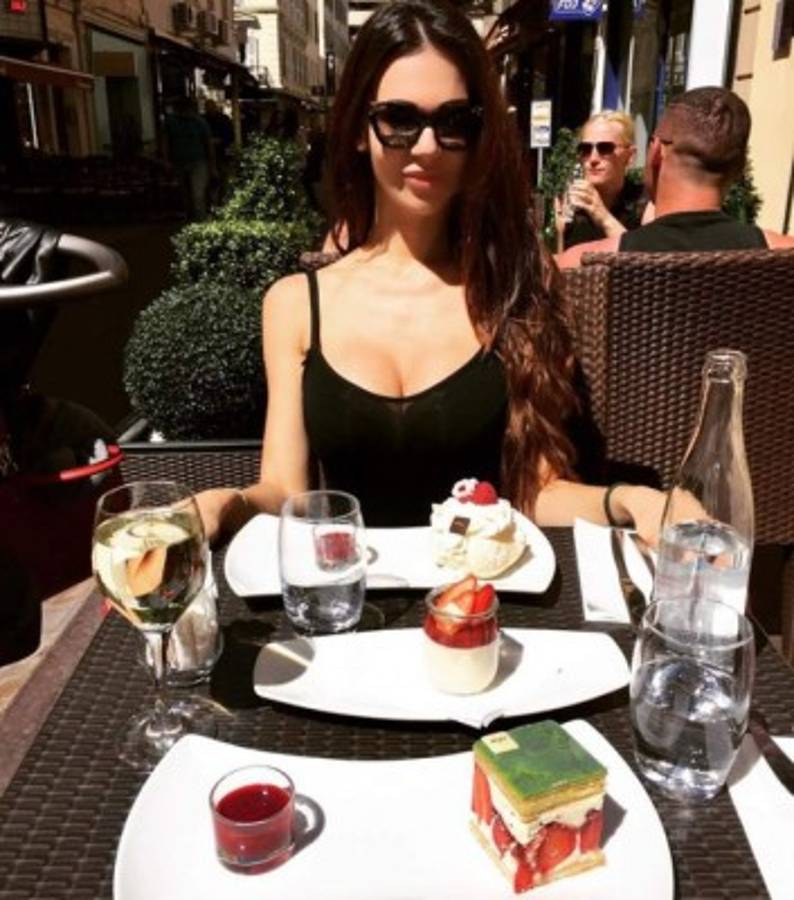 Erjona Sulejmani, de las esposas de futbolistas más bellas y sexys