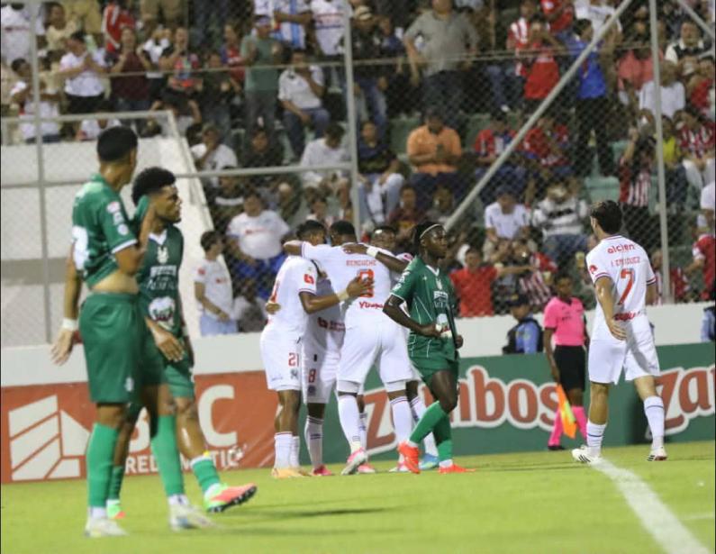 Benguché preocupa al Olimpia, la denuncia de la afición y Arboleda fue el héroe