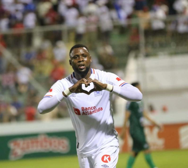 Benguché preocupa al Olimpia, la denuncia de la afición y Arboleda fue el héroe