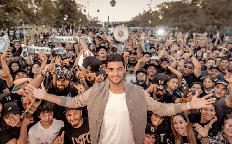 Regresaría a Europa: los lujos y el jugoso salario que le ofrece club turco a Carlos Vela para ficharlo en 2022