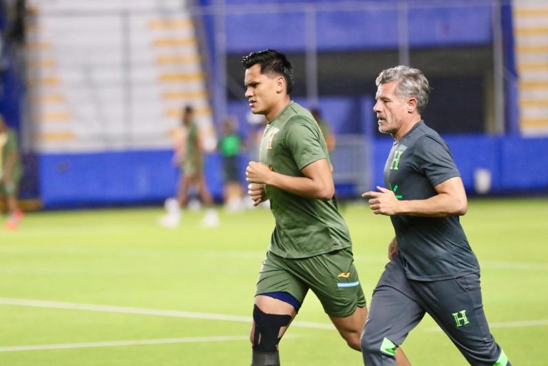 La contundente decisión de Molina en el entreno y futbolista preocupa a Honduras
