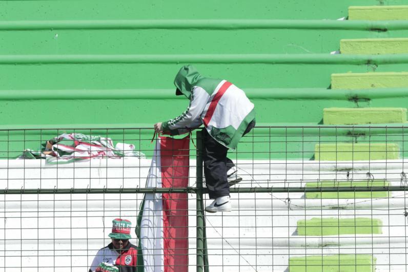 Las hermosas aficionadas que robaron suspiros y exfutbolista sorprende: así se vivió la previa del Marathón-Real España