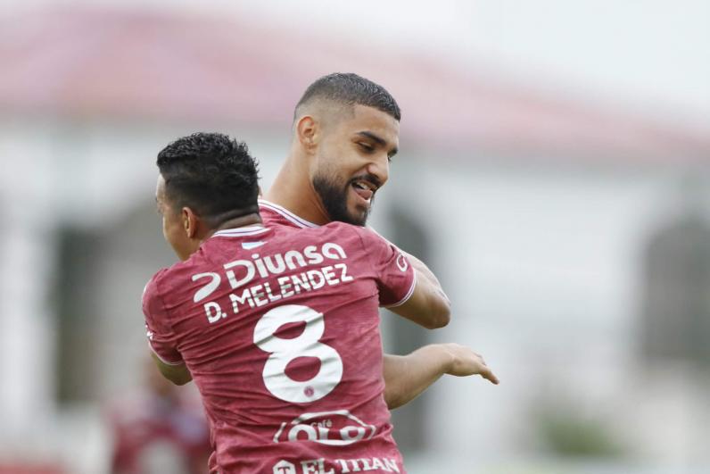 El héroe de Motagua ante Platense, error arbitral que no aprovechó el Ciclón y las bellas chicas en el Excélsior