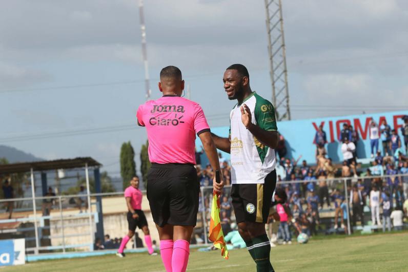 ¿Era el debut de Jeremy? La polémica de la jornada y fichaje de Motagua en alerta