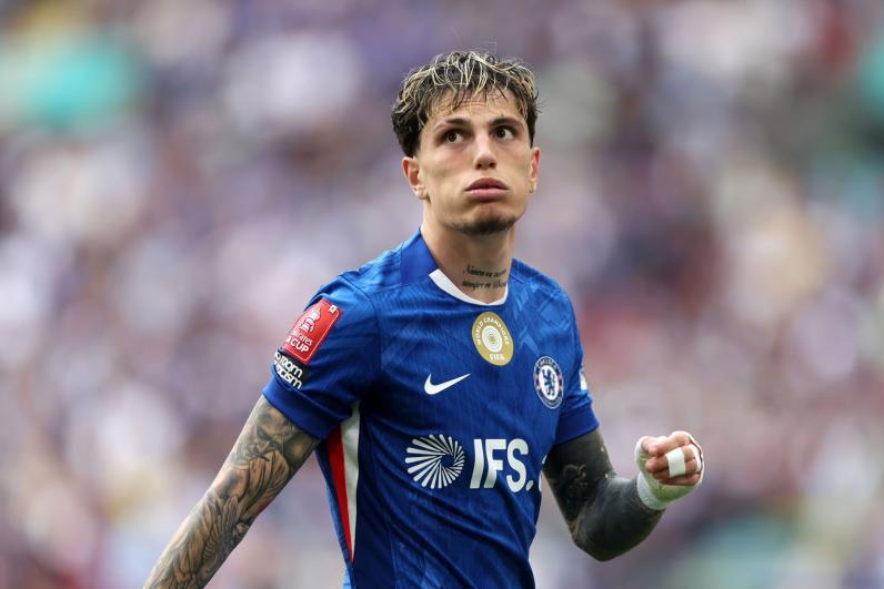 Mourinho busca nuevo fichaje, otra baja en Real Madrid y nuevo compañero de Messi
