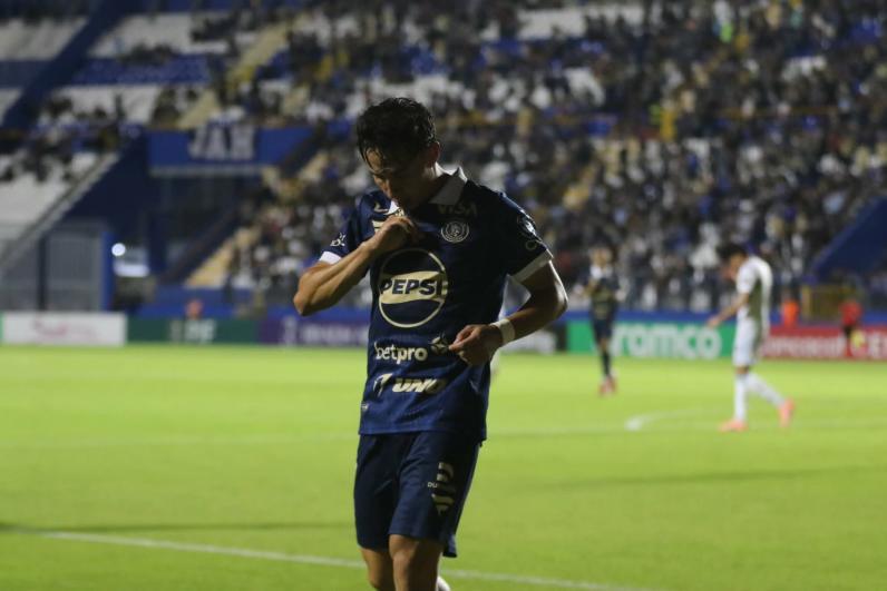 Señalan al culpable del ridículo de Alianza, Motagua se divierte y bronca con el árbitro