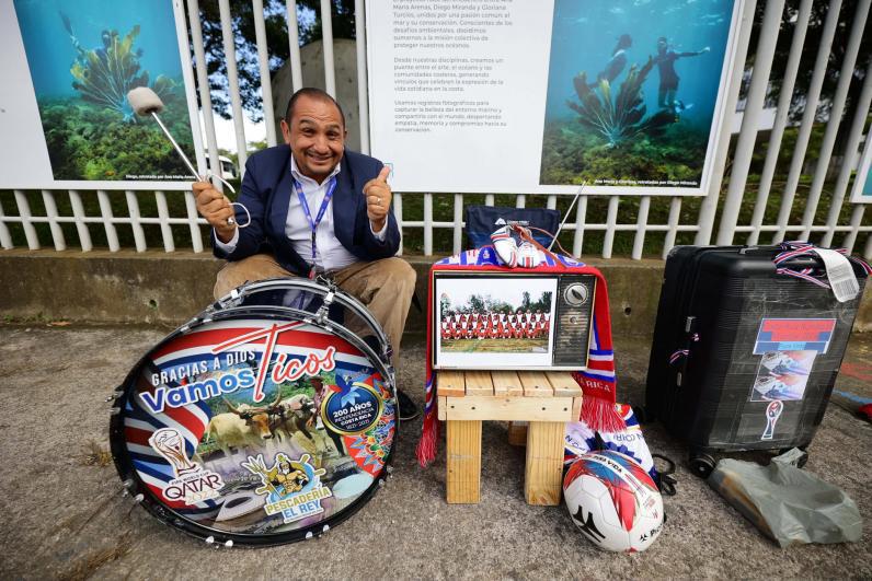 Costa Rica vs Honduras: los catrachos invaden San José, así llegó el pollo tico y la hermosa chica distraída en la previa