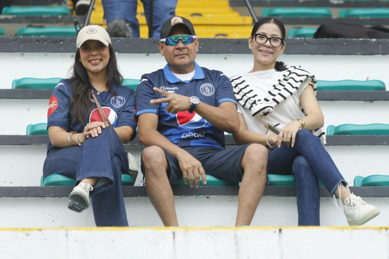 El héroe de Motagua ante Platense, error arbitral que no aprovechó el Ciclón y las bellas chicas en el Excélsior